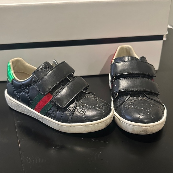 Gucci Other - Gucci Kids Black Sneakers with Green and Red Stripes